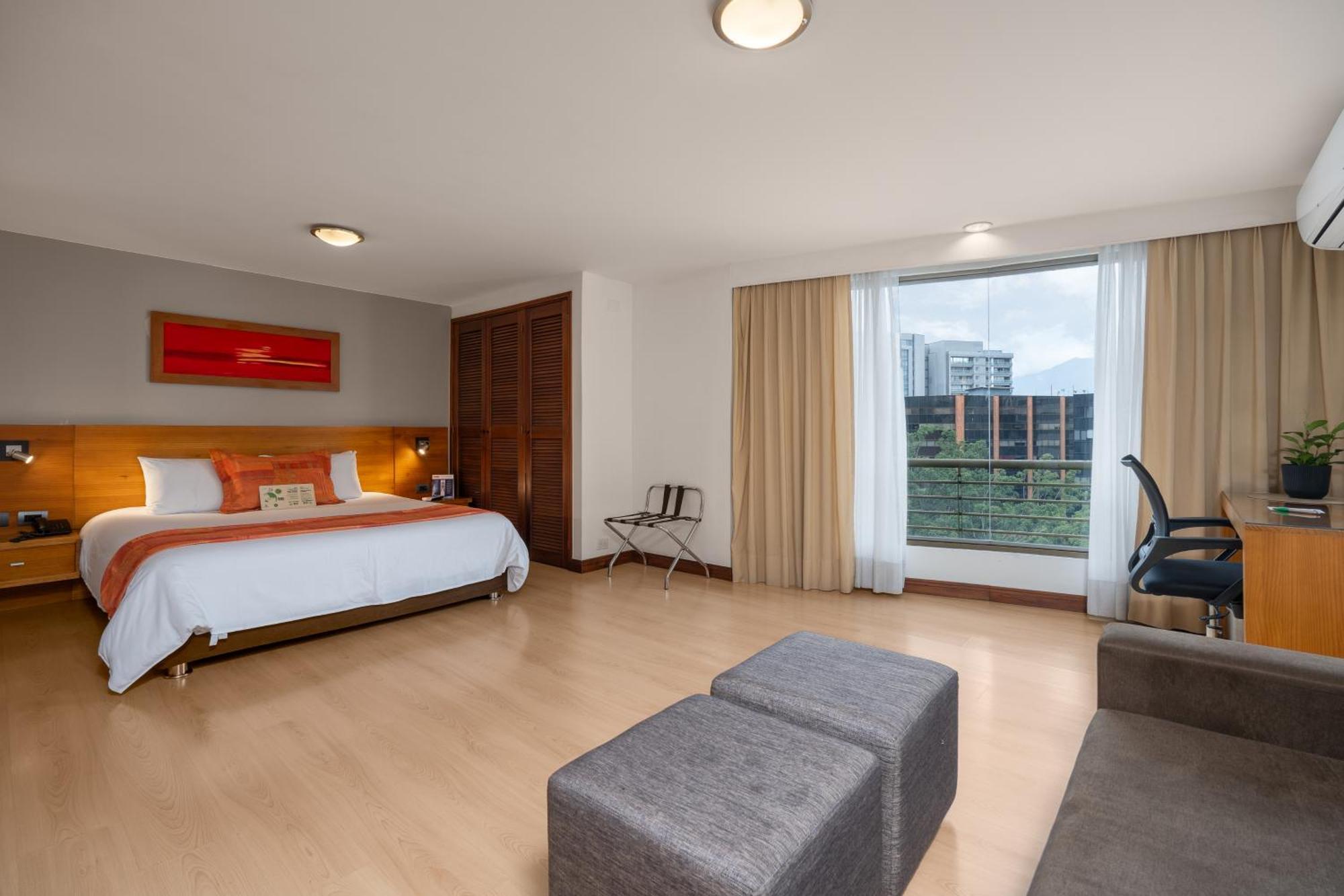 Leblon Suites Hotel Медельин Экстерьер фото