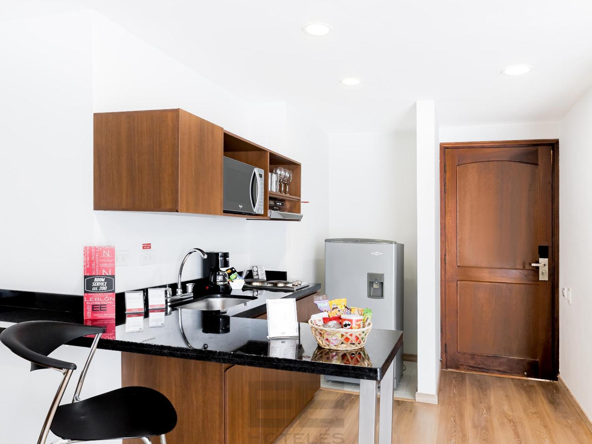 Leblon Suites Hotel Медельин Экстерьер фото